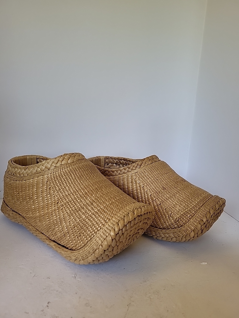 Vintage Handmade Chinese Woven Straw Slip-On Clogs 9